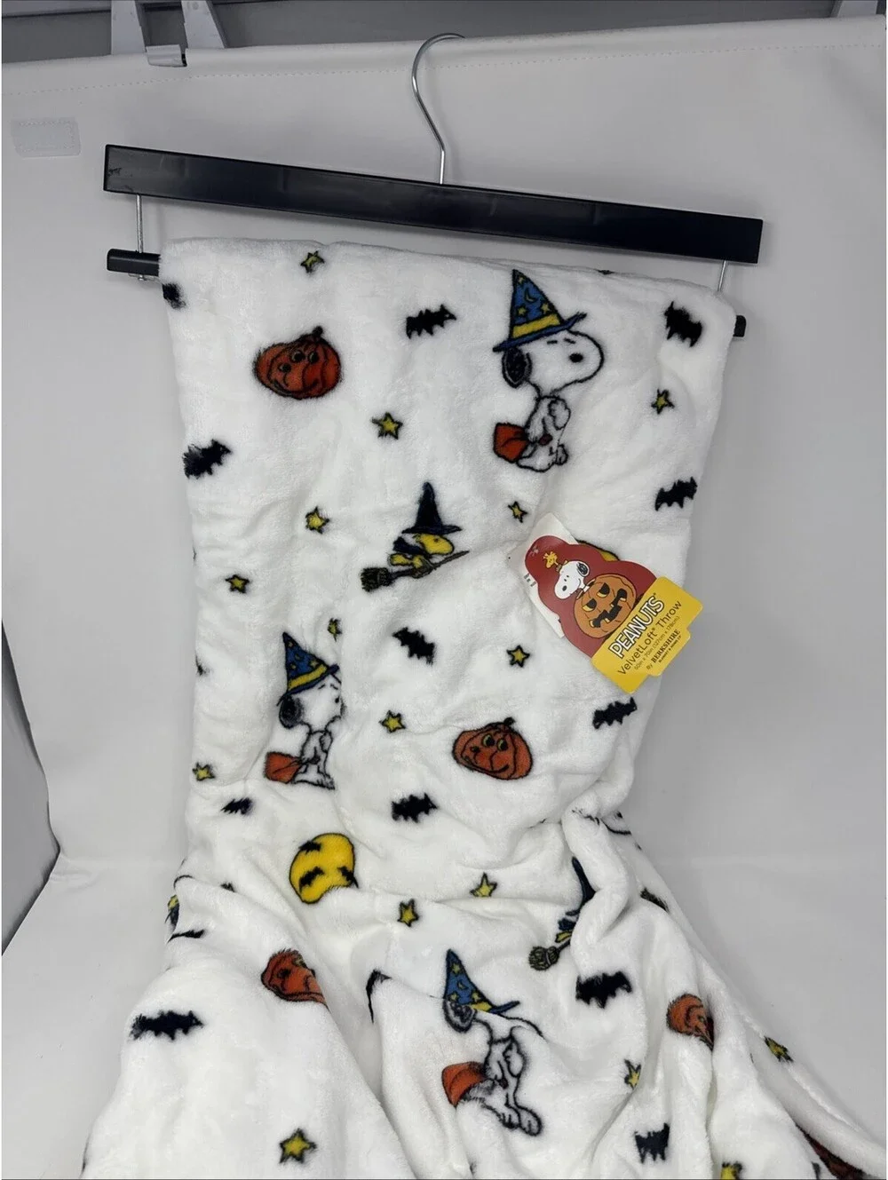 Snoopy Peanuts White Halloween Blanket Size 50x70